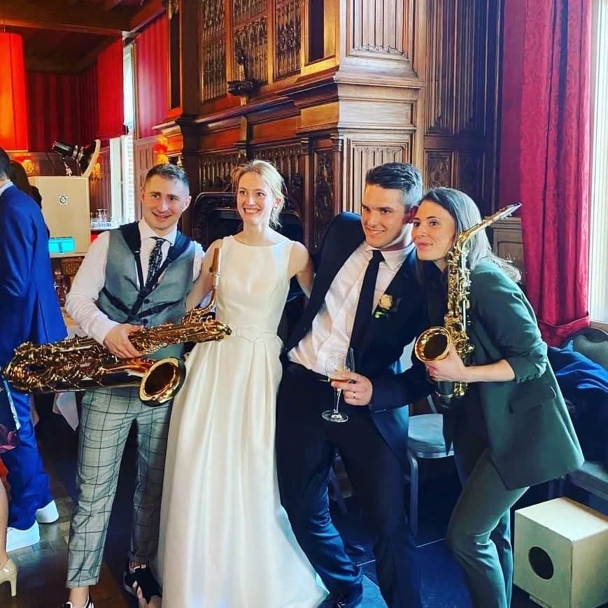 LaVaSax au mariage - Avec les mariés