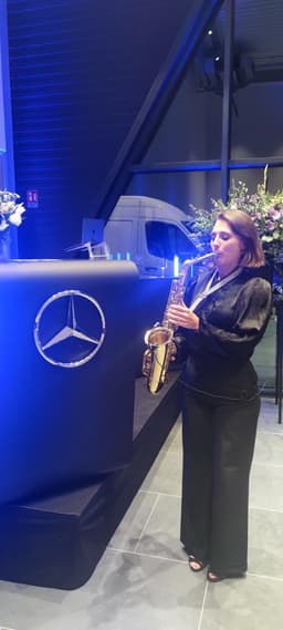 Manon - Saxophoniste